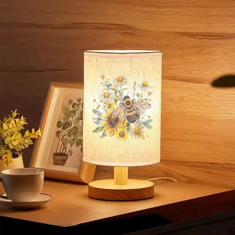 Bi og Margueritter Trælamp